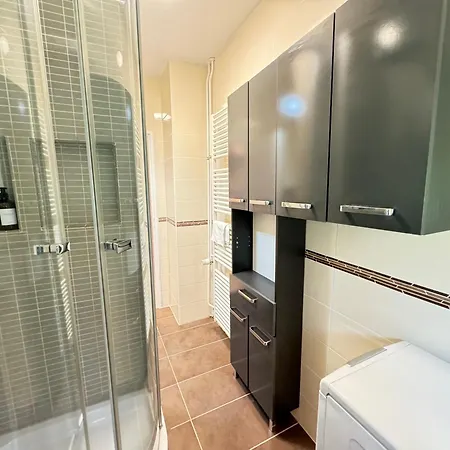 Amalfi A04 - Fur 4 P, Balkon & Smart Tv