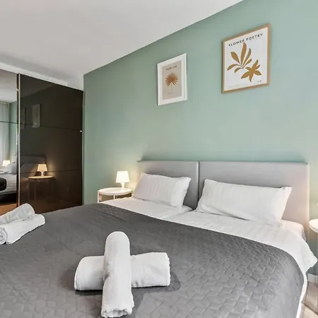 Amalfi A04 - Fur 4 P, Balkon & Smart Tv Bad Homburg vor der Höhe