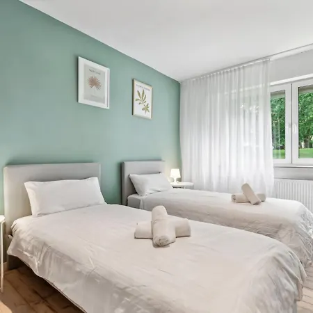 Amalfi A04 - Fur 4 P, Balkon & Smart Tv * Bad Homburg vor der Höhe